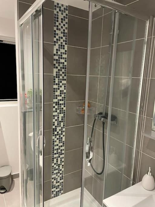 Appartement Chez Tricia Thorigny-sur-Marne ภายนอก รูปภาพ